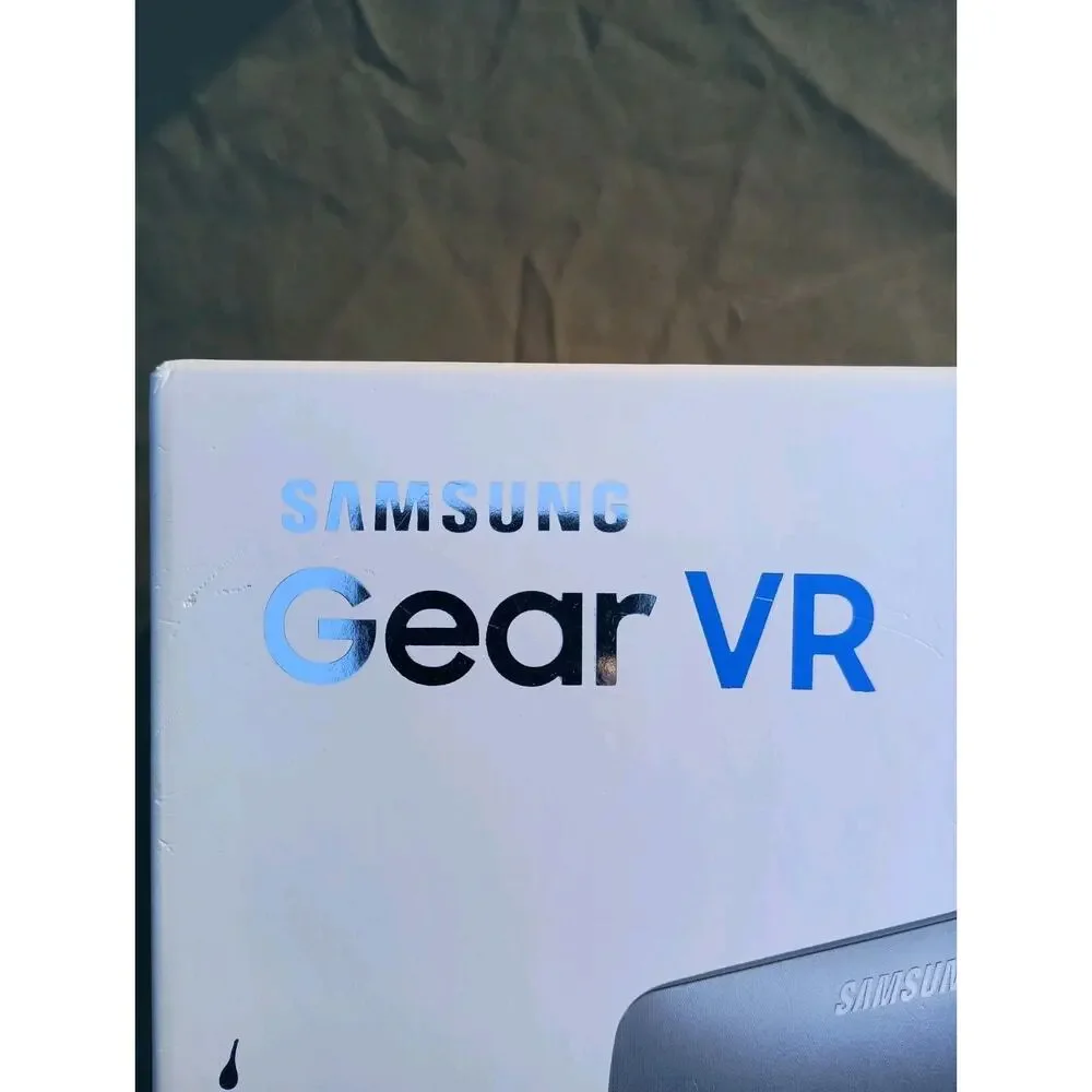 Samsung Gear VR SM-R323 Virtual Reality Headset USB-C Galaxy S6 S7 Edge Note 5